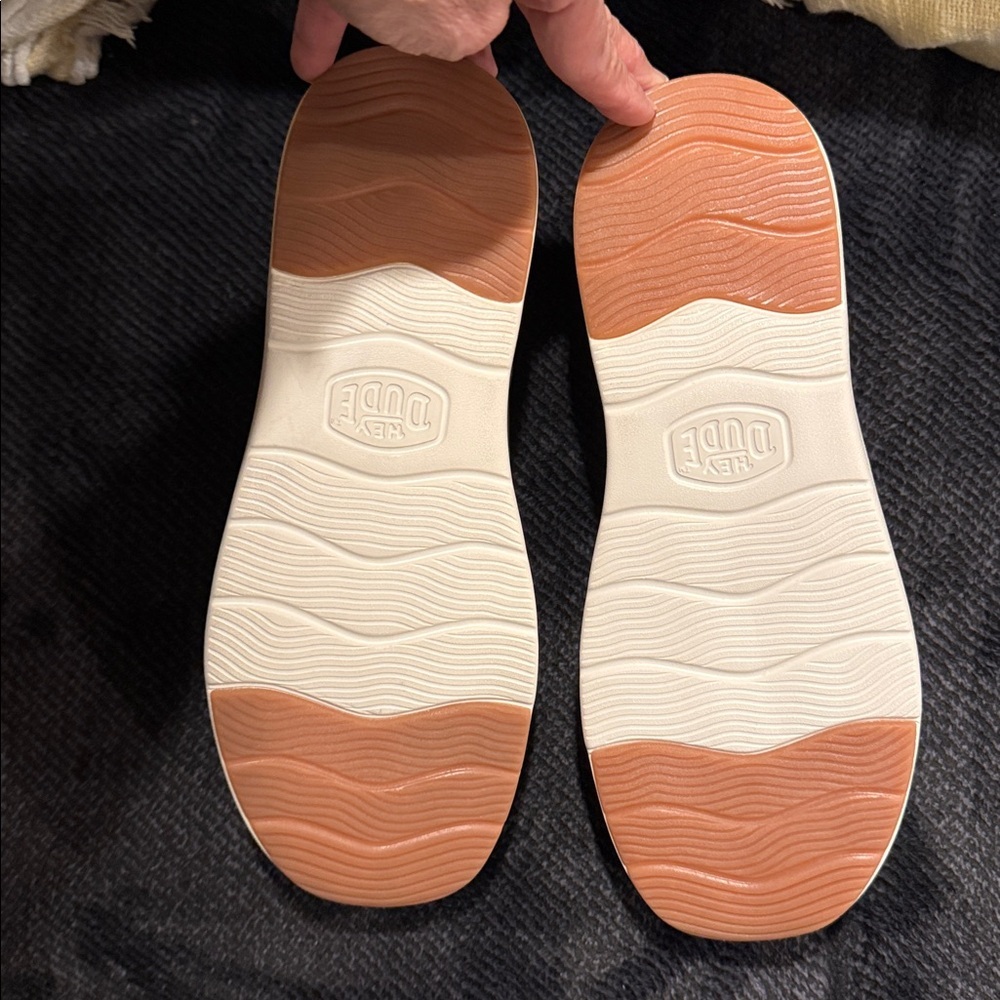 NWD Hey Dude Wendy Dudesole+ WOMENS 9 Cream Loafers with Brown Accents - Picture 8 of 10